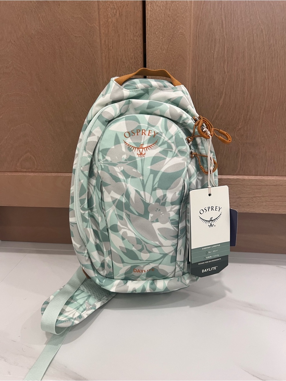 OSPREY Daylite Sling Backpack in Shaleafy Print Frosty Mint